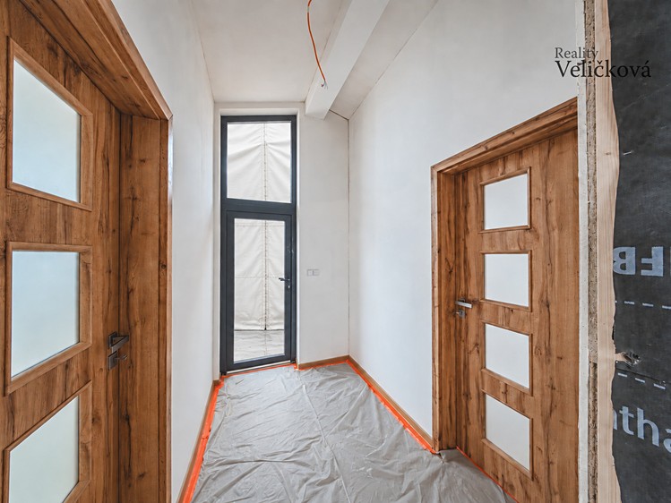 Нерухомість на продаж, 56 м² (11 з 24)
