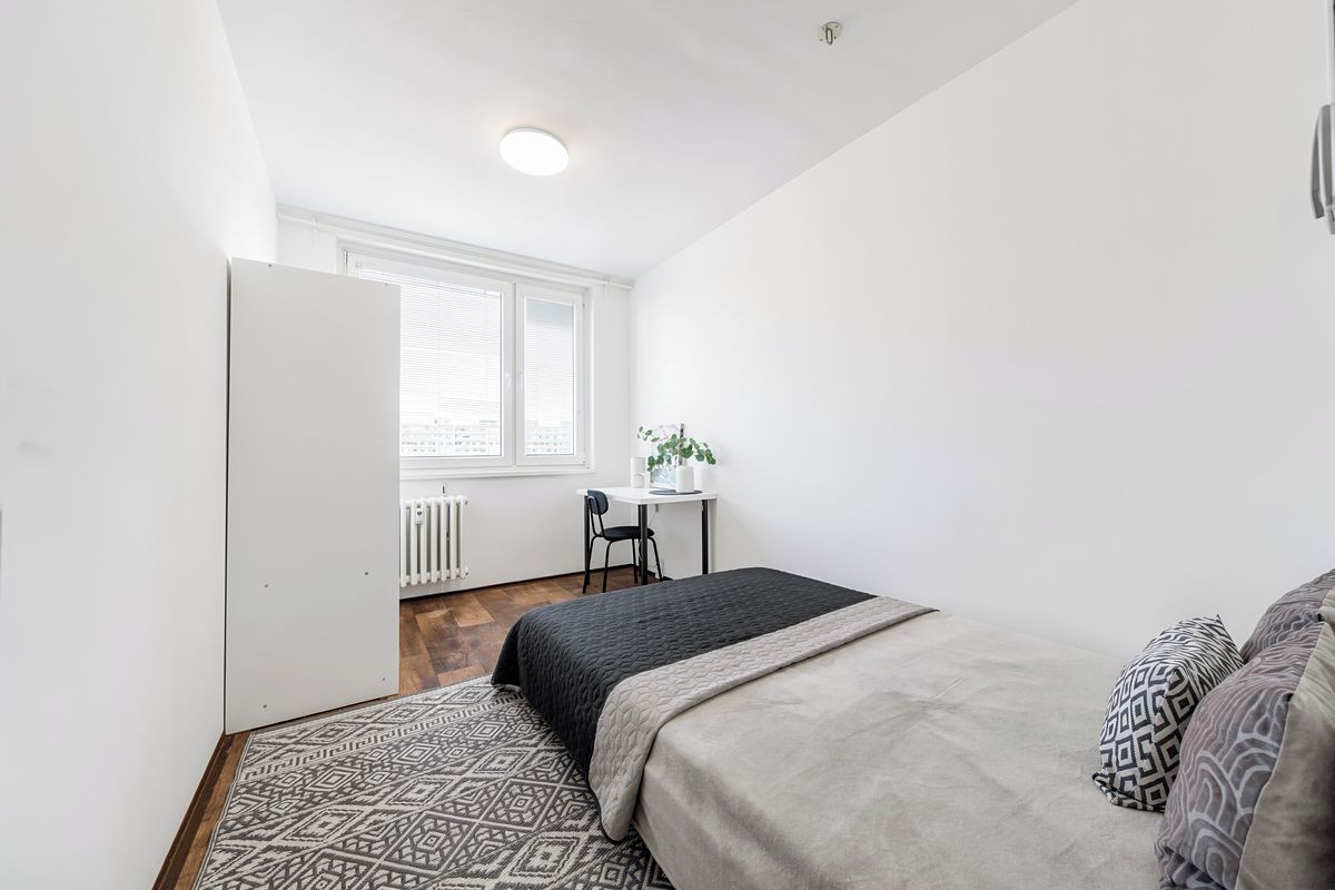 Pronájem bytu pokoje 14 m²