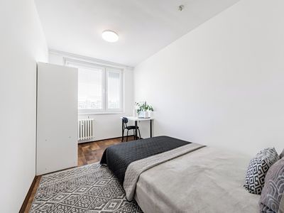Pronájem bytu pokoje 14 m²