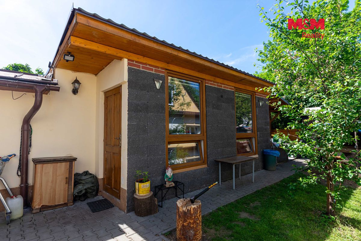 Prodej rodinného domu 280 m², pozemek 788 m² – fotografie 4
