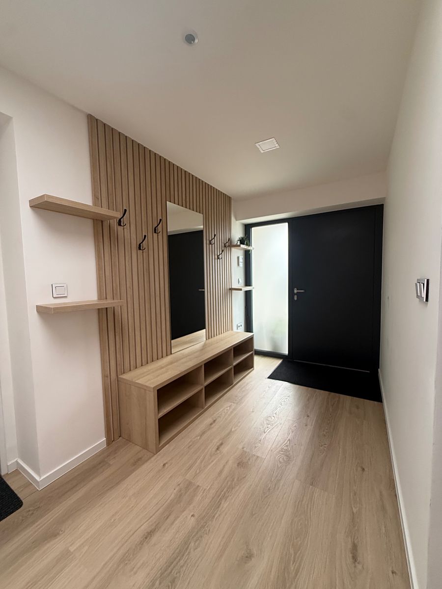 Prodej rodinného domu 236 m², pozemek 1126 m² – fotografie 2