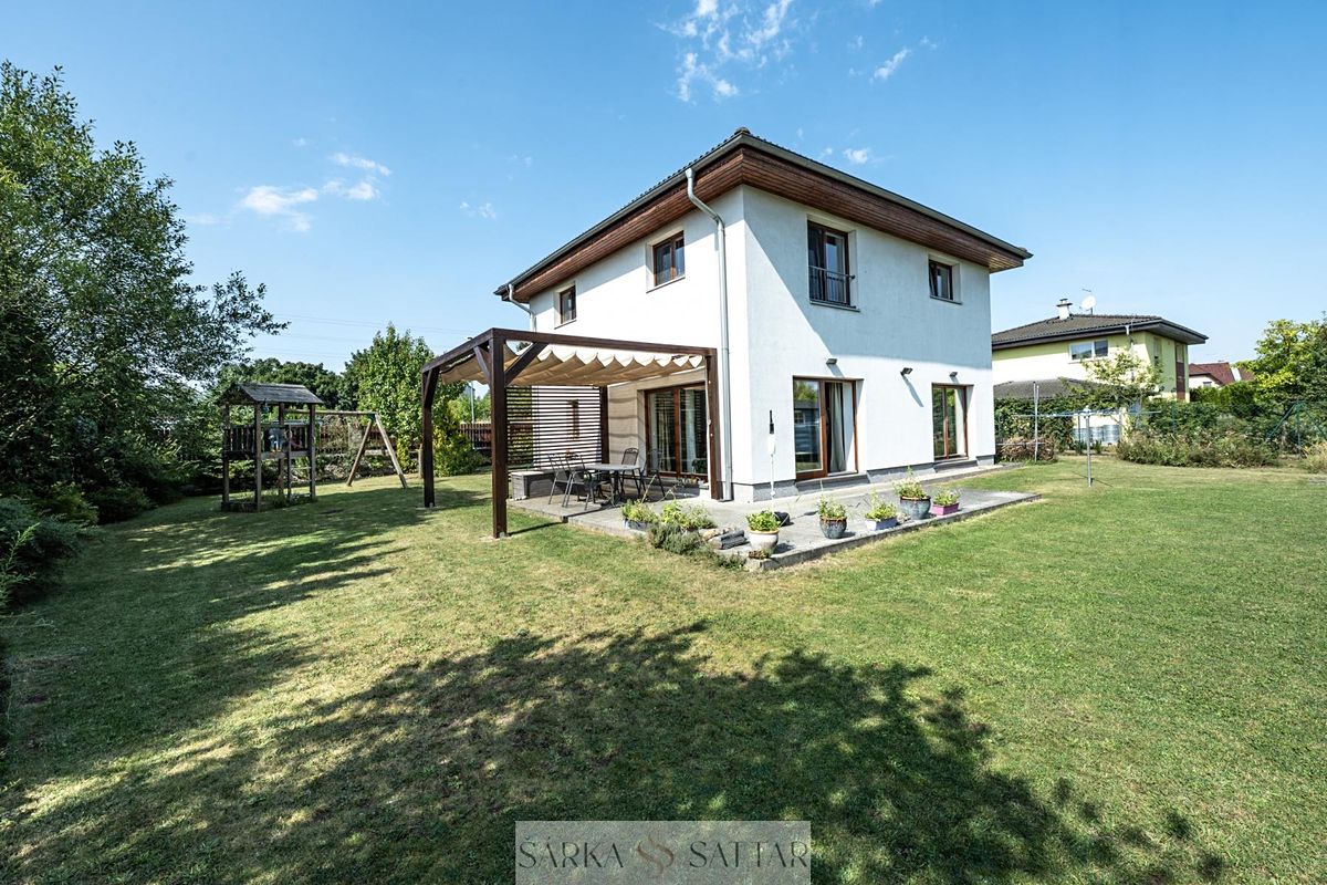 Prodej rodinného domu 135 m², pozemek 945 m²