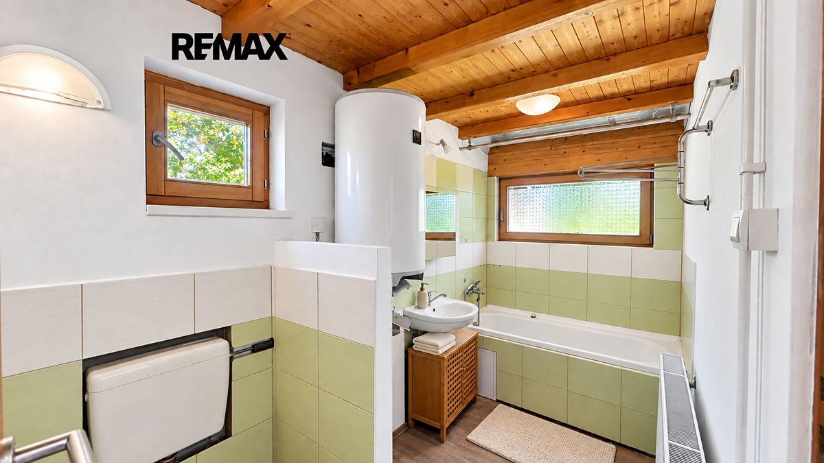 Prodej rodinného domu 130 m², pozemek 1233 m² – fotografie 5