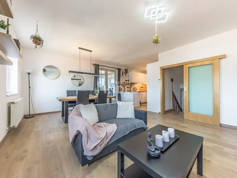 Prodej bytu 3+kk 98 m², Břežany II – náhled fotky 1