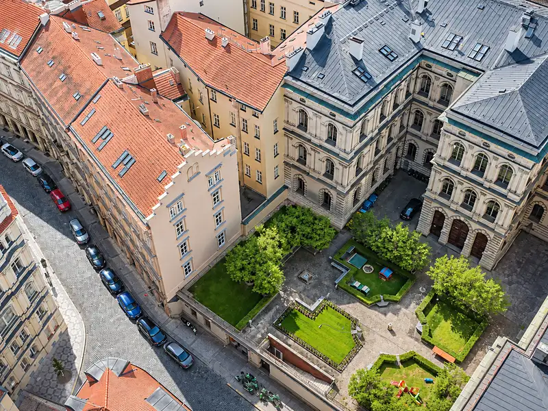Prodej bytu 6 pokojů a více 143 m², Praha – náhled fotky 3
