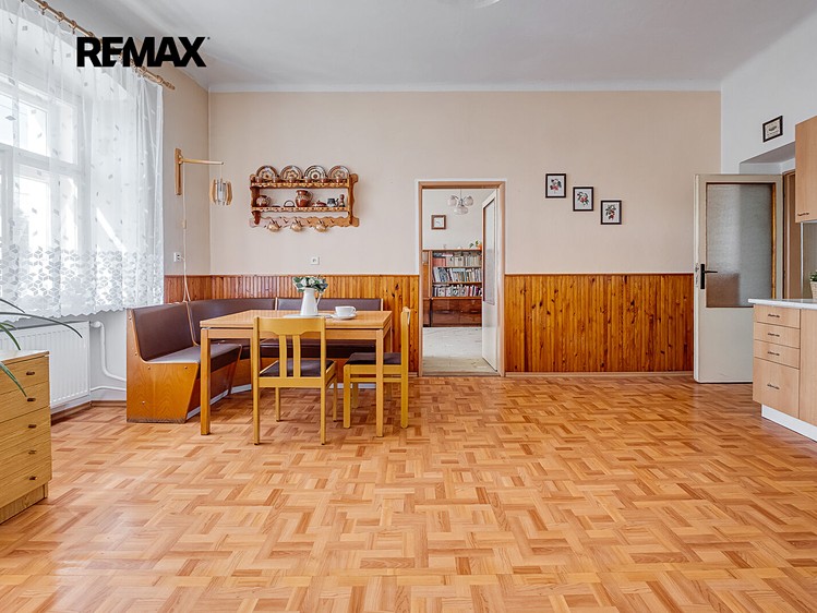 Будинок на продаж, 200 м² (3 з 22)