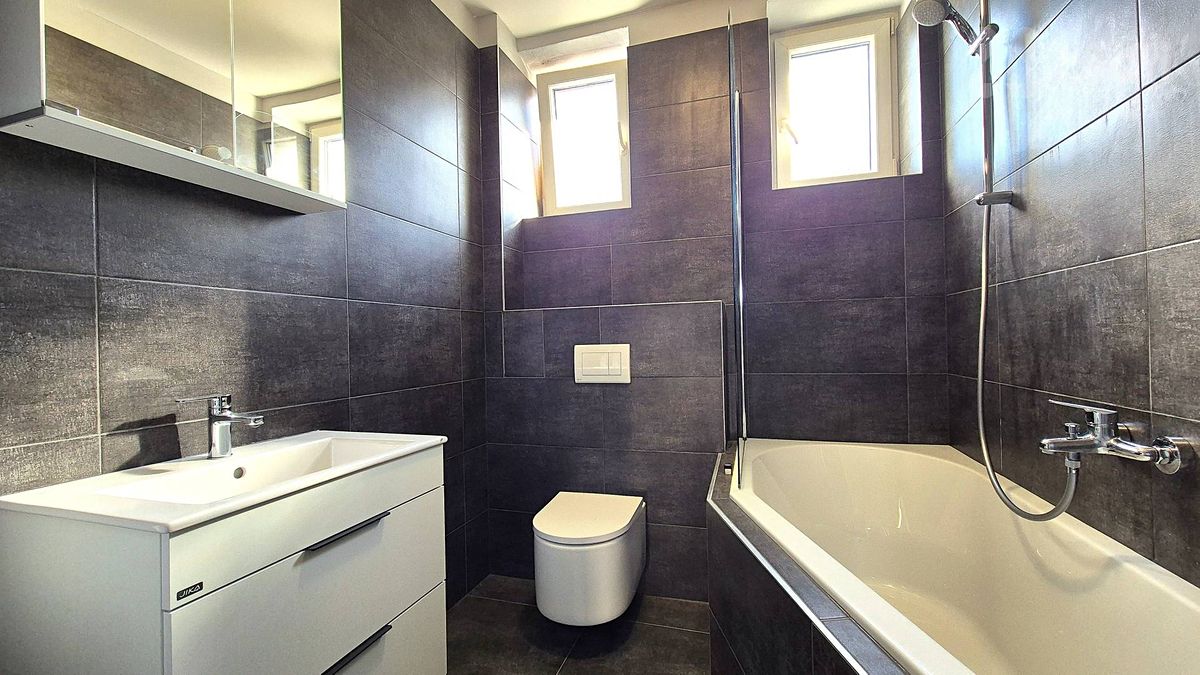 Pronájem bytu 2+kk 52 m² – fotografie 3