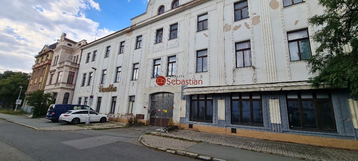 Pronájem garážového stání 10 m² – fotografie 3