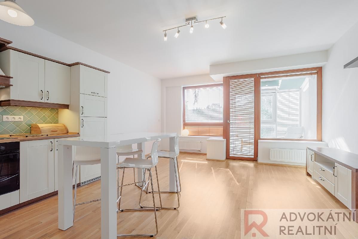 Pronájem bytu 1+kk 35 m² – fotografie 5