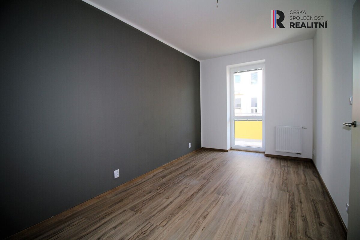 Pronájem bytu 2+kk 48 m² – fotografie 4