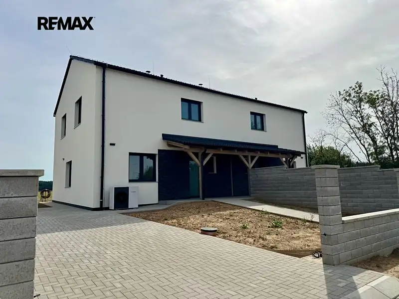 Prodej rodinného domu 123 m², pozemek 403 m², Babice – náhled fotky 3