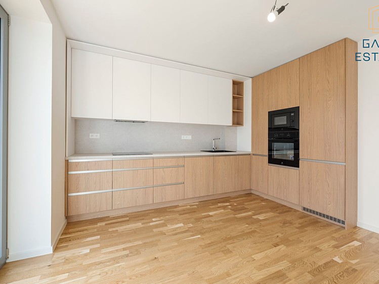 Будинок на продаж, 217 м² (9 з 37)