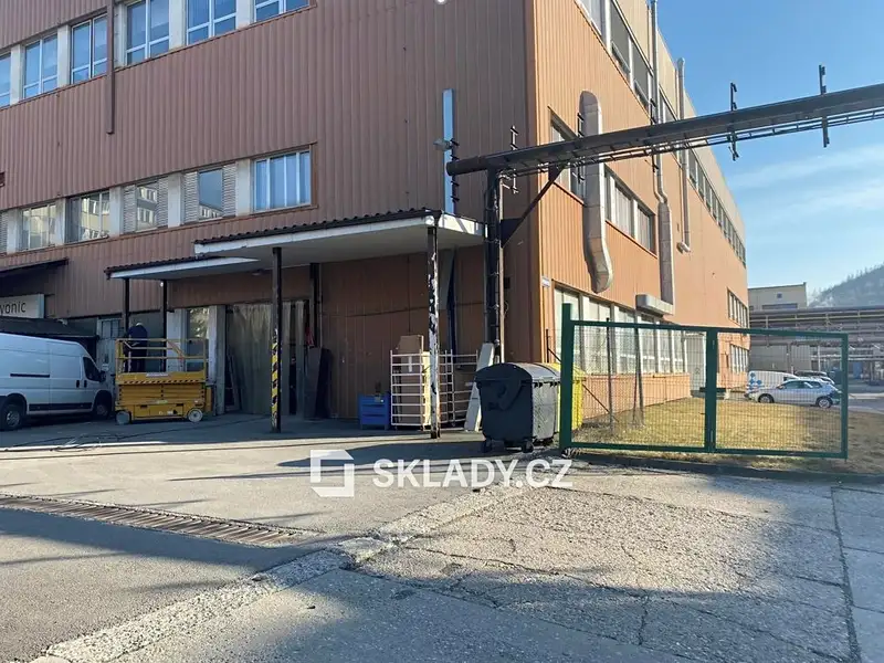 Prodej skladového prostoru 6138 m², Rožnov pod Radhoštěm – náhled fotky 1