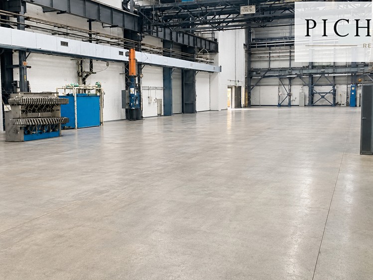 Комерційне приміщення в оренду, 1 600 м² (13 з 21)