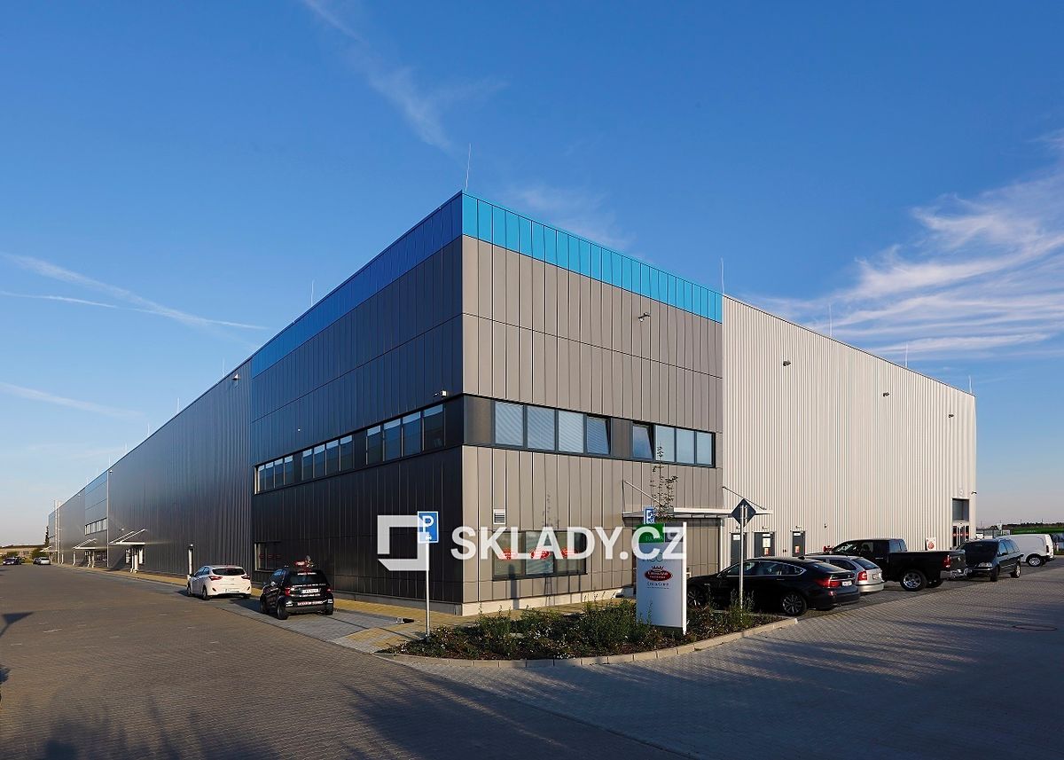 Pronájem skladového prostoru 4100 m²