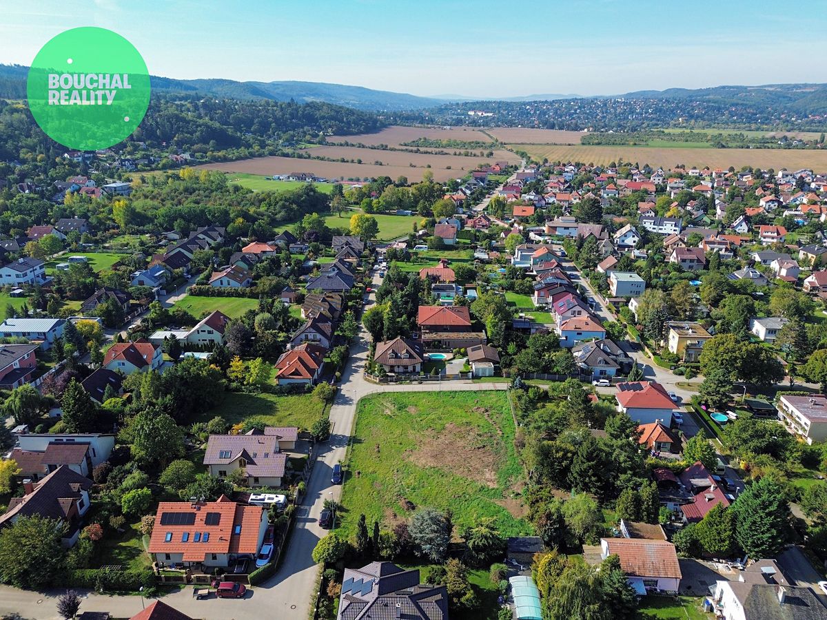 Prodej stavebního pozemku 706 m² – fotografie 5