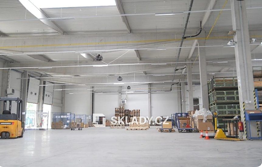 Pronájem obchodního prostoru 8500 m² – fotografie 3