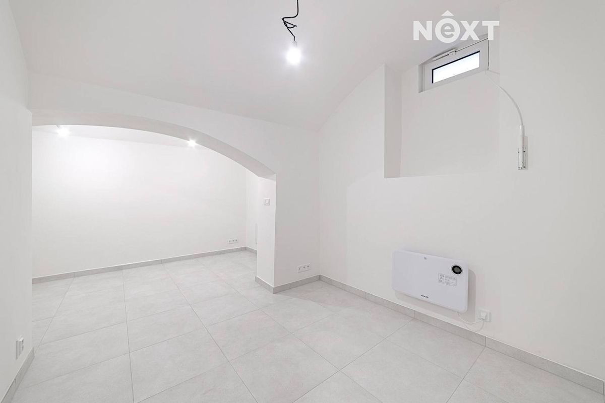 Prodej bytu 1+kk 25 m², Praha – fotka 1 z 3