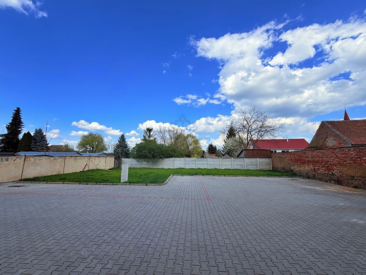 Pronájem bytu 4+kk, 111 m² (65 z 79)