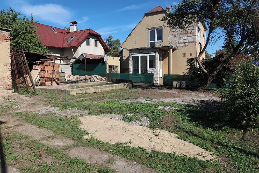 Prodej stavebního pozemku 318 m² – fotografie 4