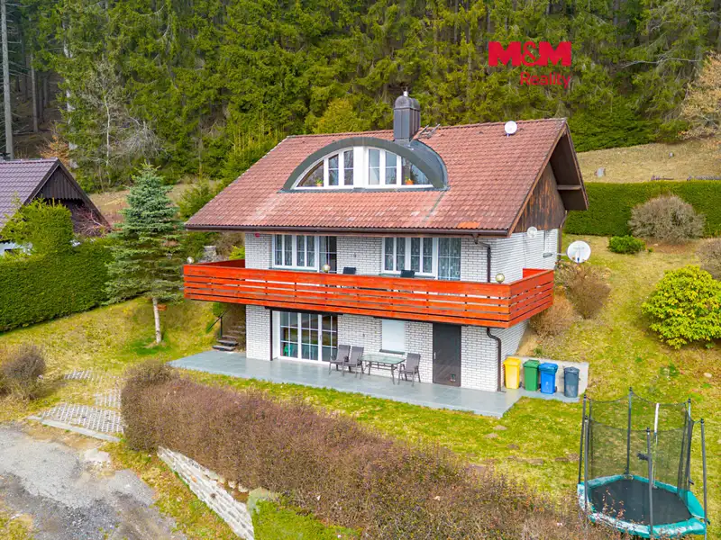Prodej rodinného domu 176 m², pozemek 1369 m², Lipno nad Vltavou – náhled fotky 1