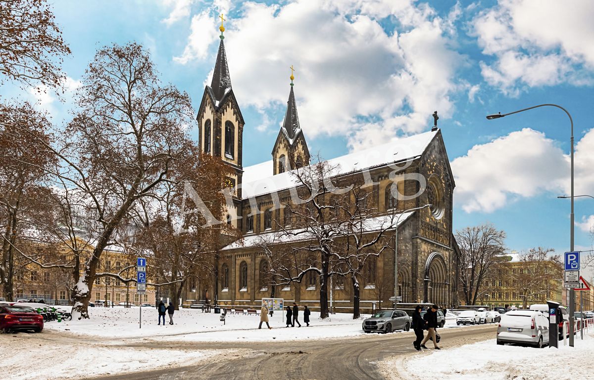 Pronájem bytu 1+kk 32 m² – fotografie 3