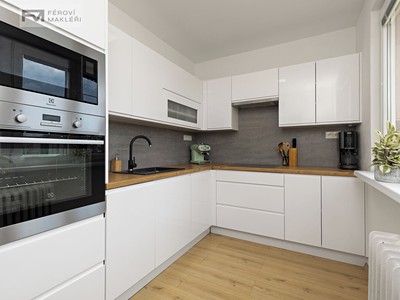 Prodej bytu 2+1, 53 m² (3 z 18)