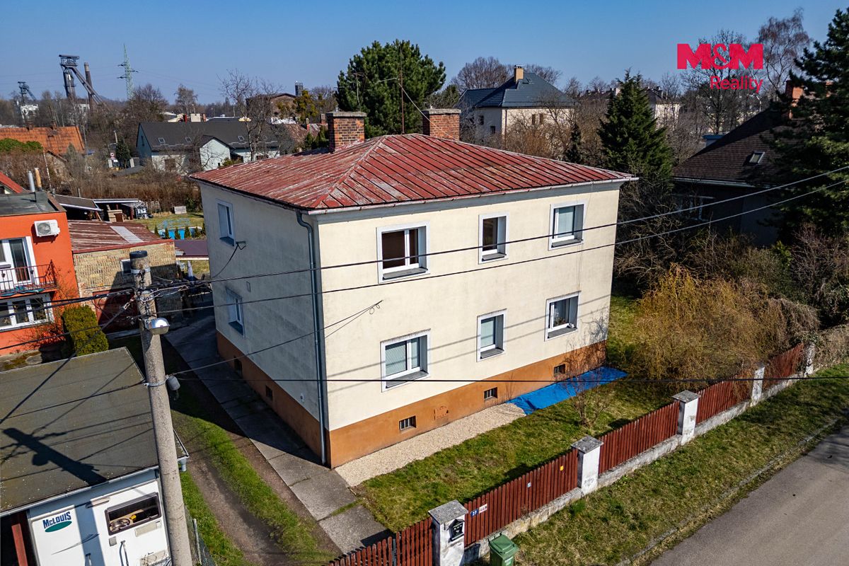 Prodej rodinného domu 309 m², pozemek 875 m² – fotografie 5