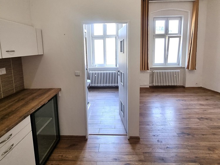 Комерційне приміщення в оренду, 28 м² (12 з 16)