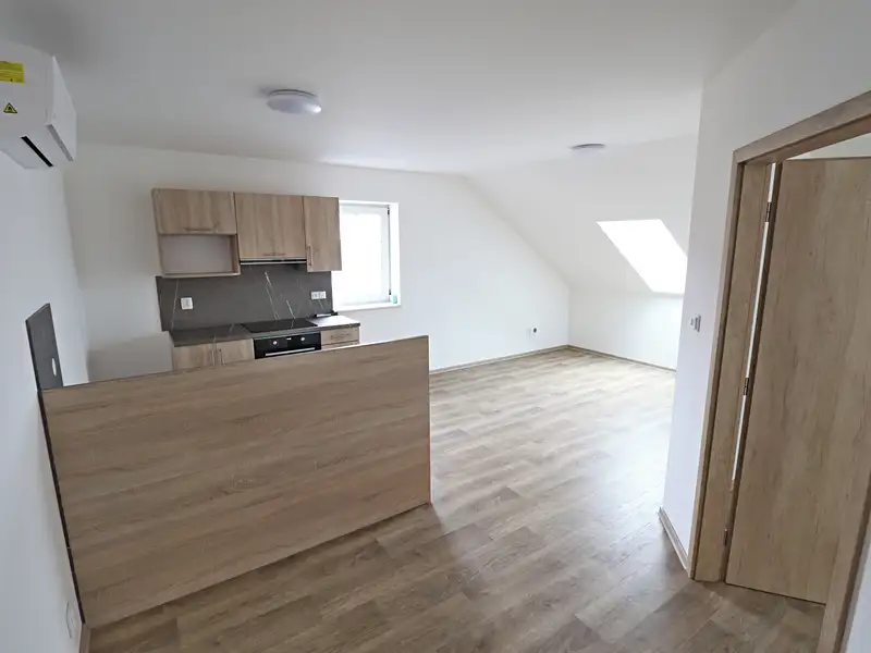Pronájem bytu 2+kk 64 m², Horšovský Týn – náhled fotky 3
