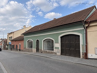 Prodej činžovního domu 286 m²