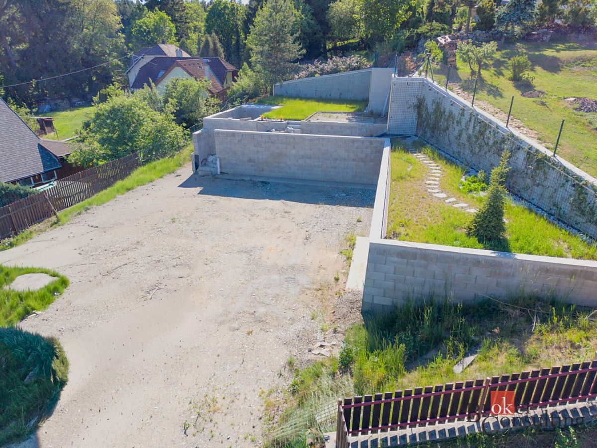Prodej stavebního pozemku 530 m² – fotografie 2