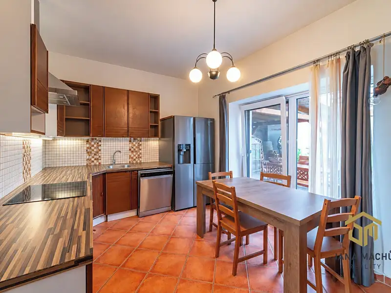 Prodej rodinného domu 140 m², pozemek 1387 m², Brumovice – náhled fotky 3