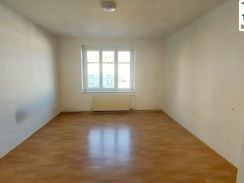 Pronájem bytu 3+1 84 m², Cheb – náhled fotky 2