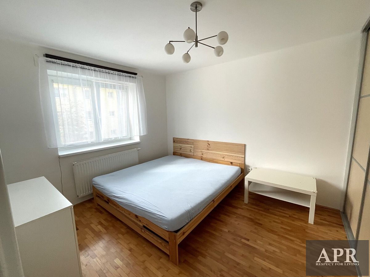 Pronájem bytu 2+1 55 m² – fotografie 3