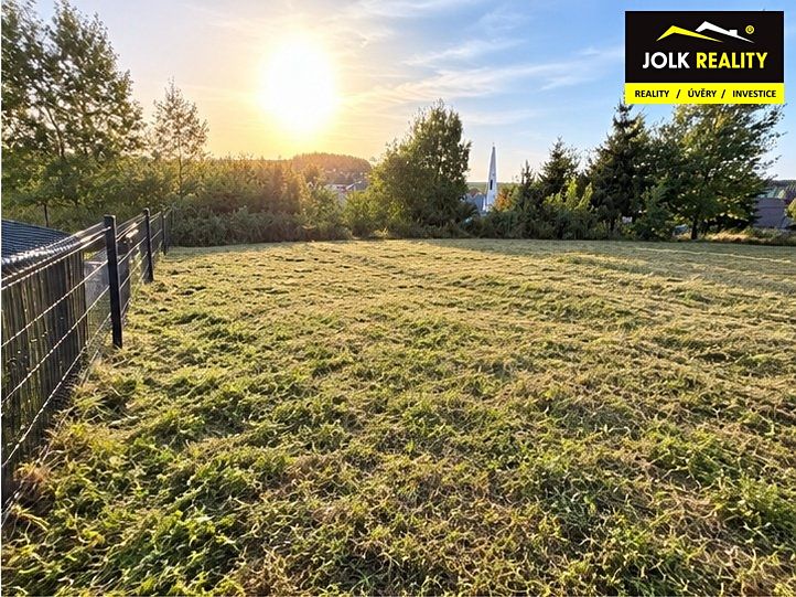 Prodej stavebního pozemku 1239 m² – fotografie 2