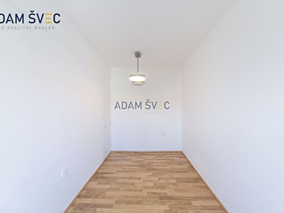 Pronájem bytu 2+1, 40 m² (3 z 33)