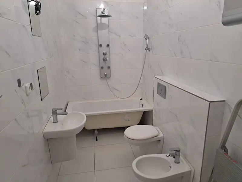 Pronájem bytu pokoje 36 m², Brno – náhled fotky 2