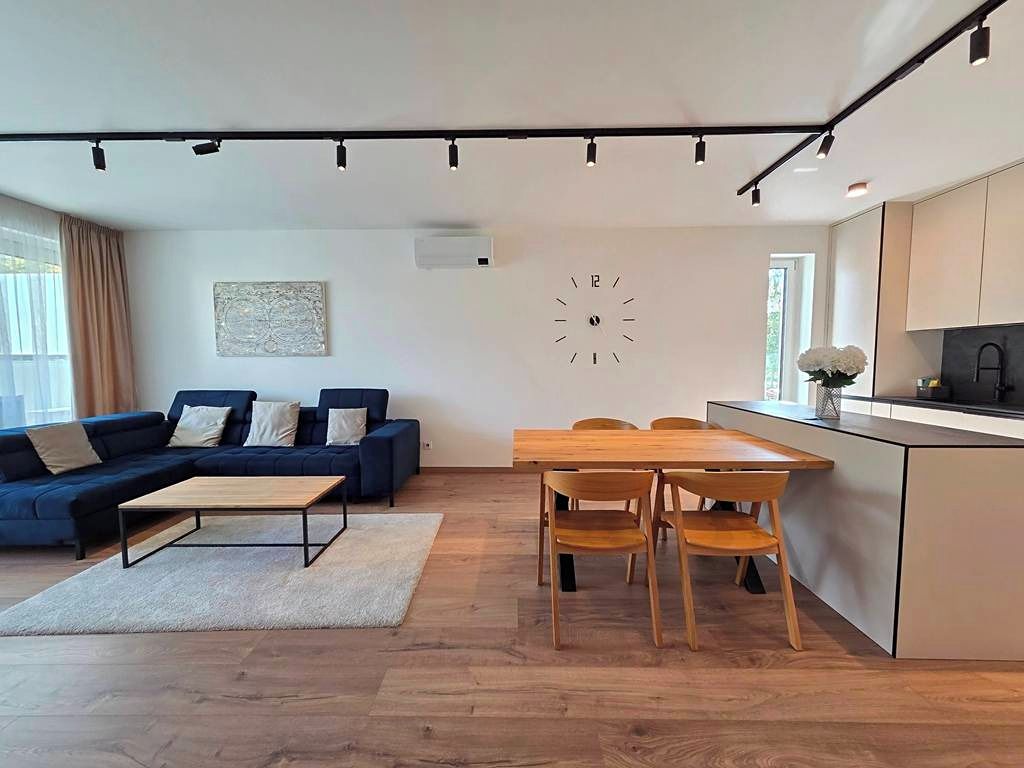Pronájem bytu 3+kk 91 m² – fotografie 4
