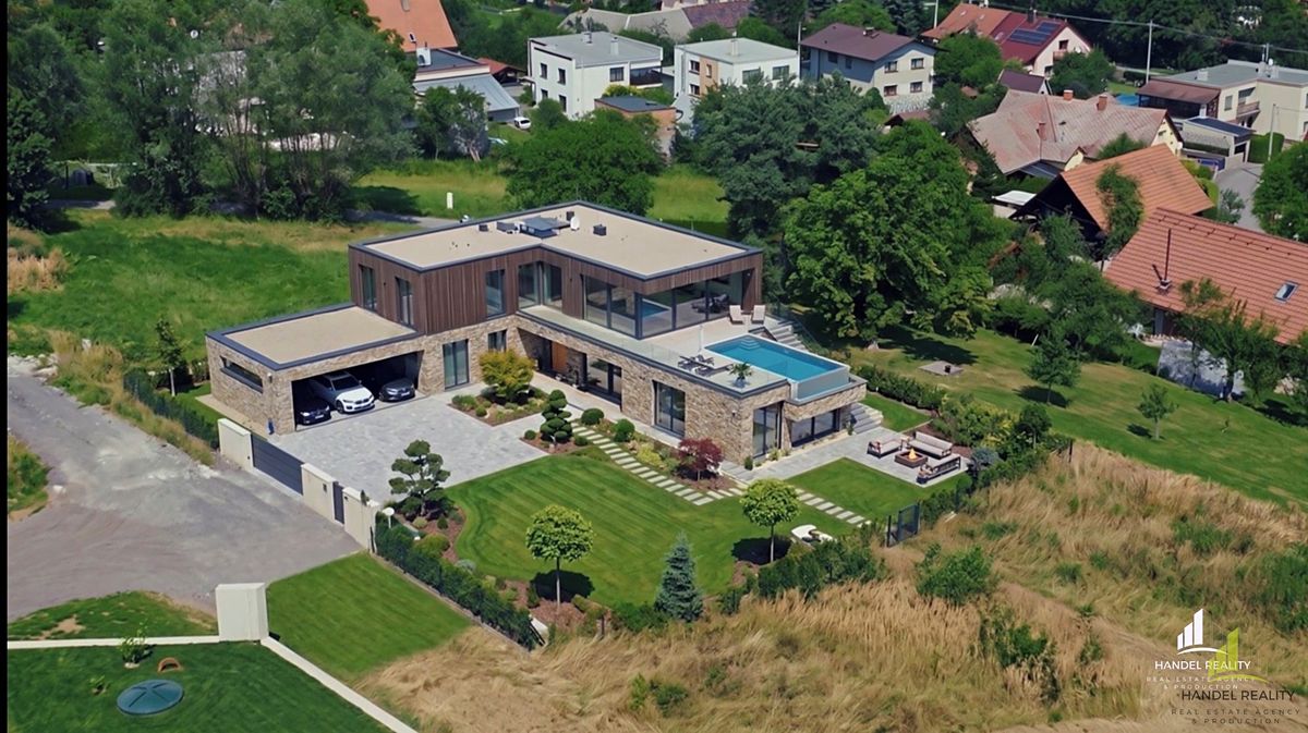 Prodej stavebního pozemku 1143 m² – fotografie 3