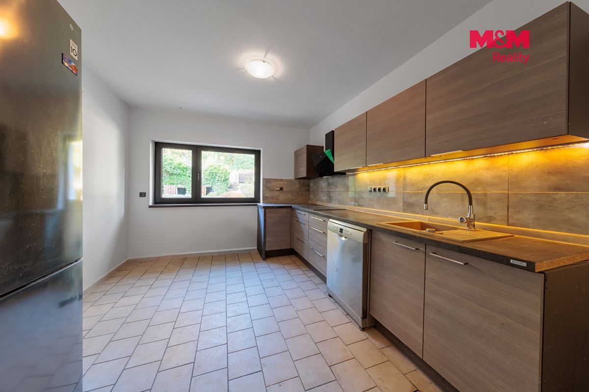 Prodej chalupy 248 m², pozemek 1066 m² – fotografie 2