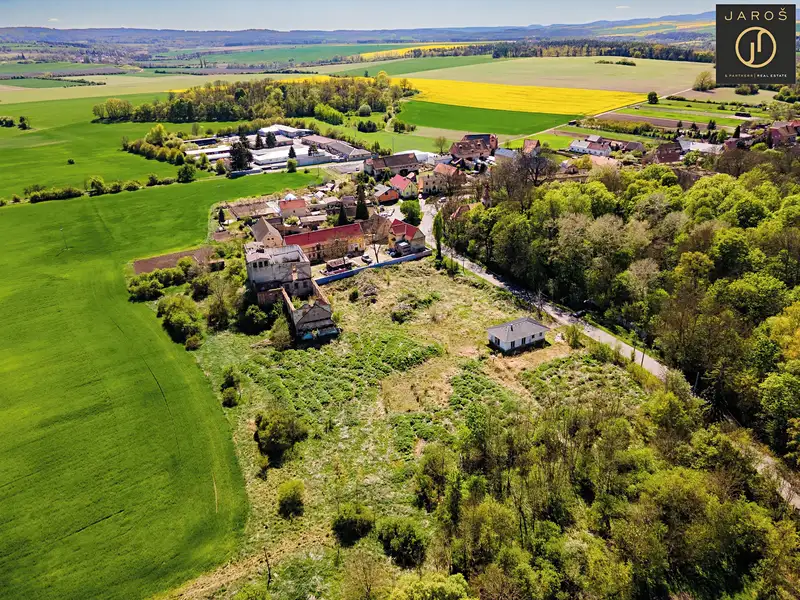 Prodej stavebního pozemku 8827 m², Liběšice – náhled fotky 3