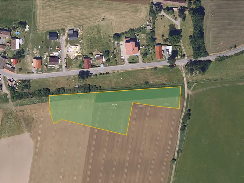 Prodej pole 9680 m², Tisovec – náhled fotky 1