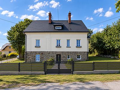 Prodej vícegeneračního domu 350 m², pozemek 1200 m²