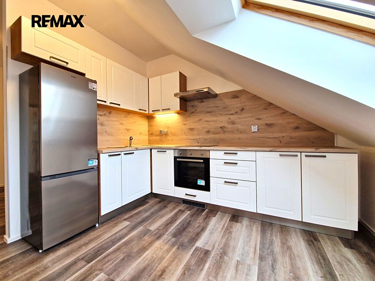 Prodej bytu 2+1, 96 m² (12 z 23)