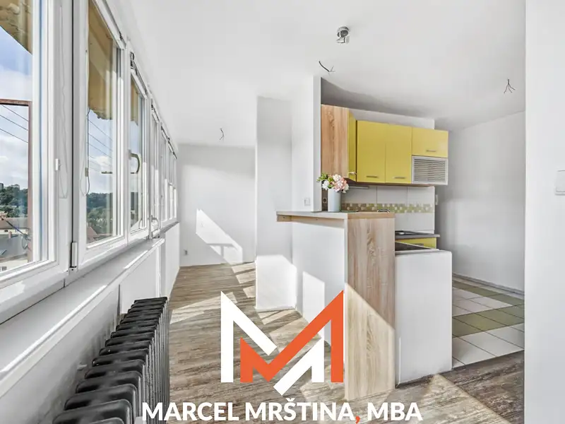 Pronájem bytu 1+kk 27 m², Náchod – náhled fotky 2