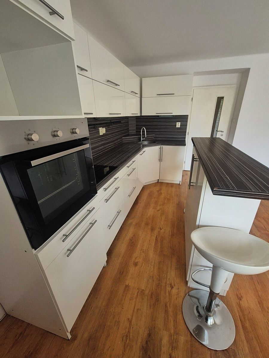 Pronájem bytu 3+kk 67 m² – fotografie 2