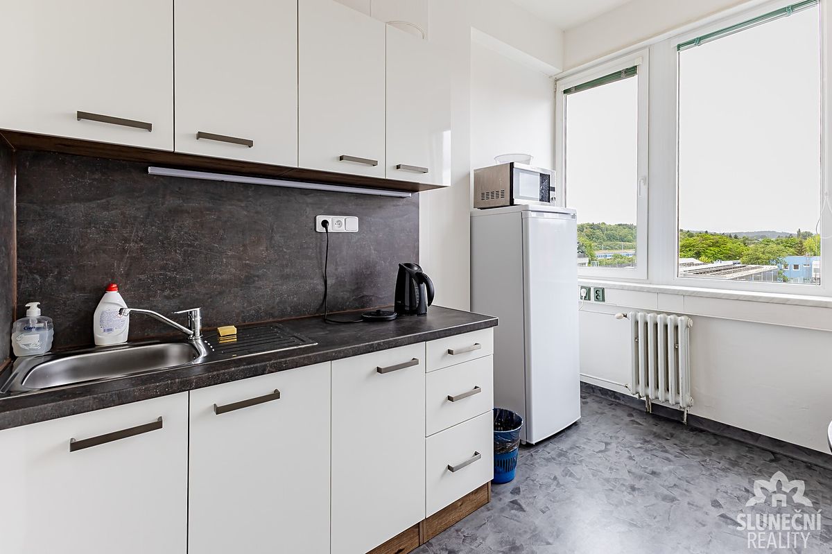 Pronájem kanceláře 23 m² – fotografie 5