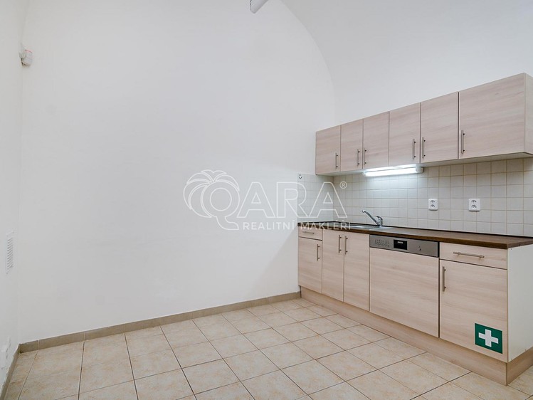 Комерційне приміщення в оренду, 168 м² (12 з 20)