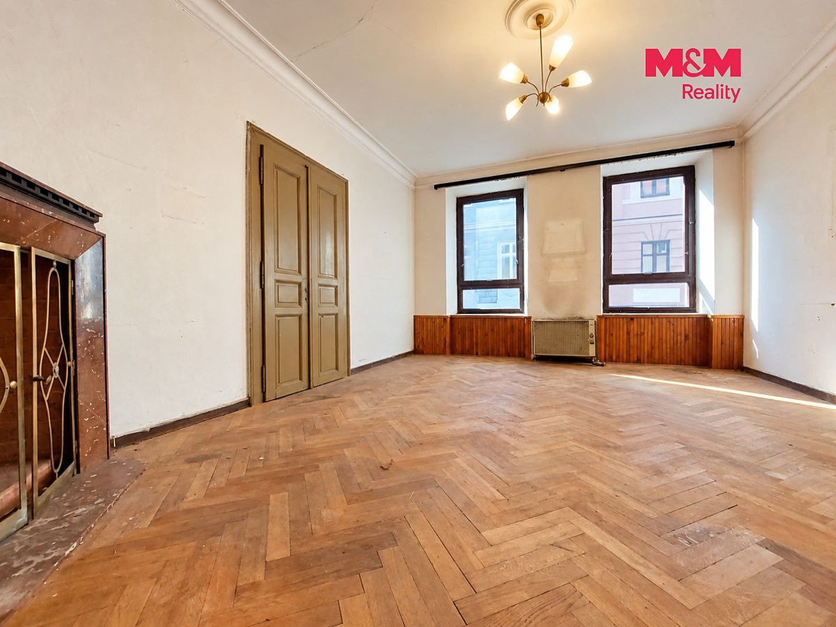 Prodej rodinného domu 230 m², pozemek 524 m² – fotografie 2
